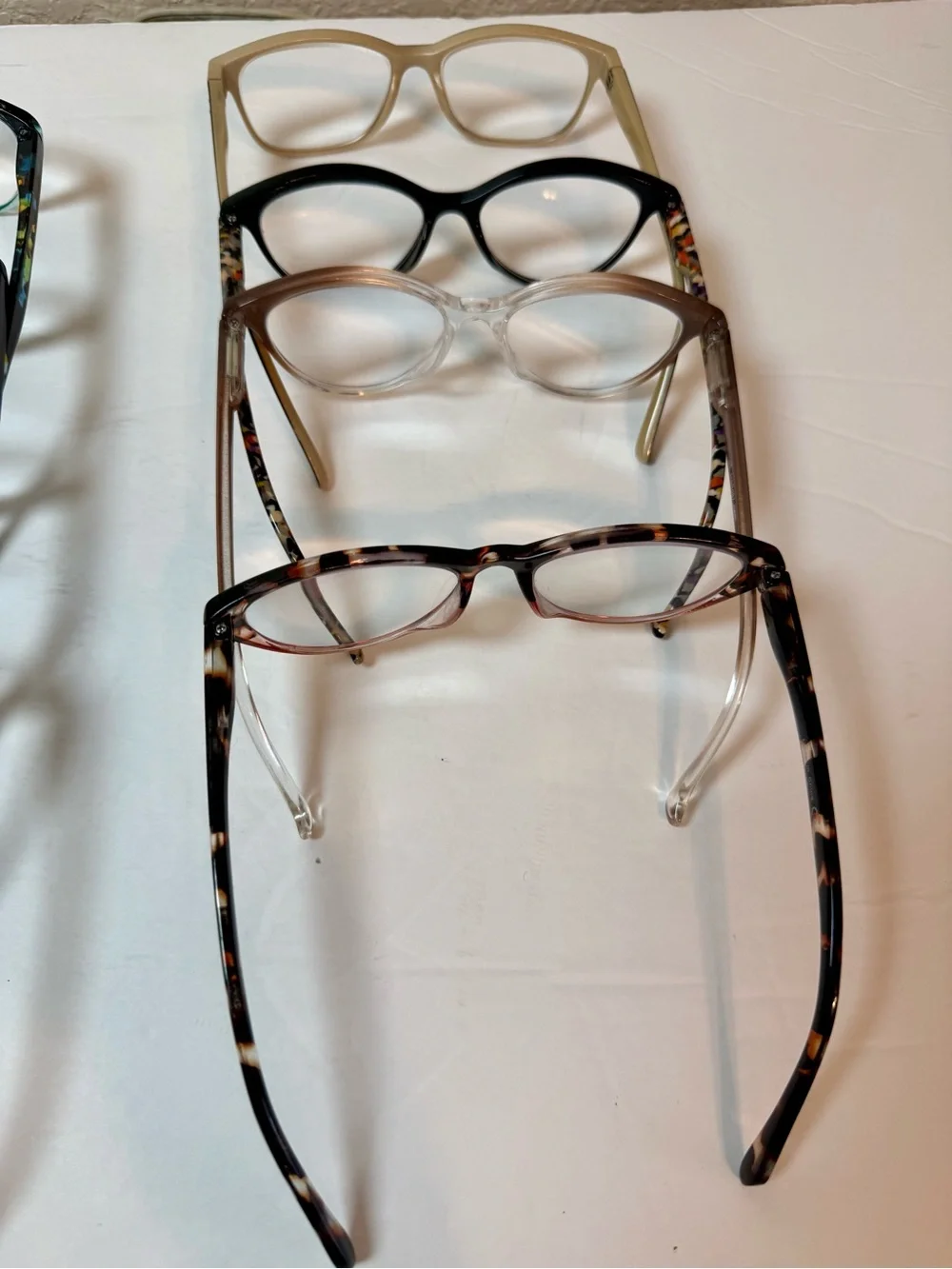 Bundle Lot of Reader Glasses +2.5 - 8 Pairs, 5 Cases, 1 Cleaning Cloth